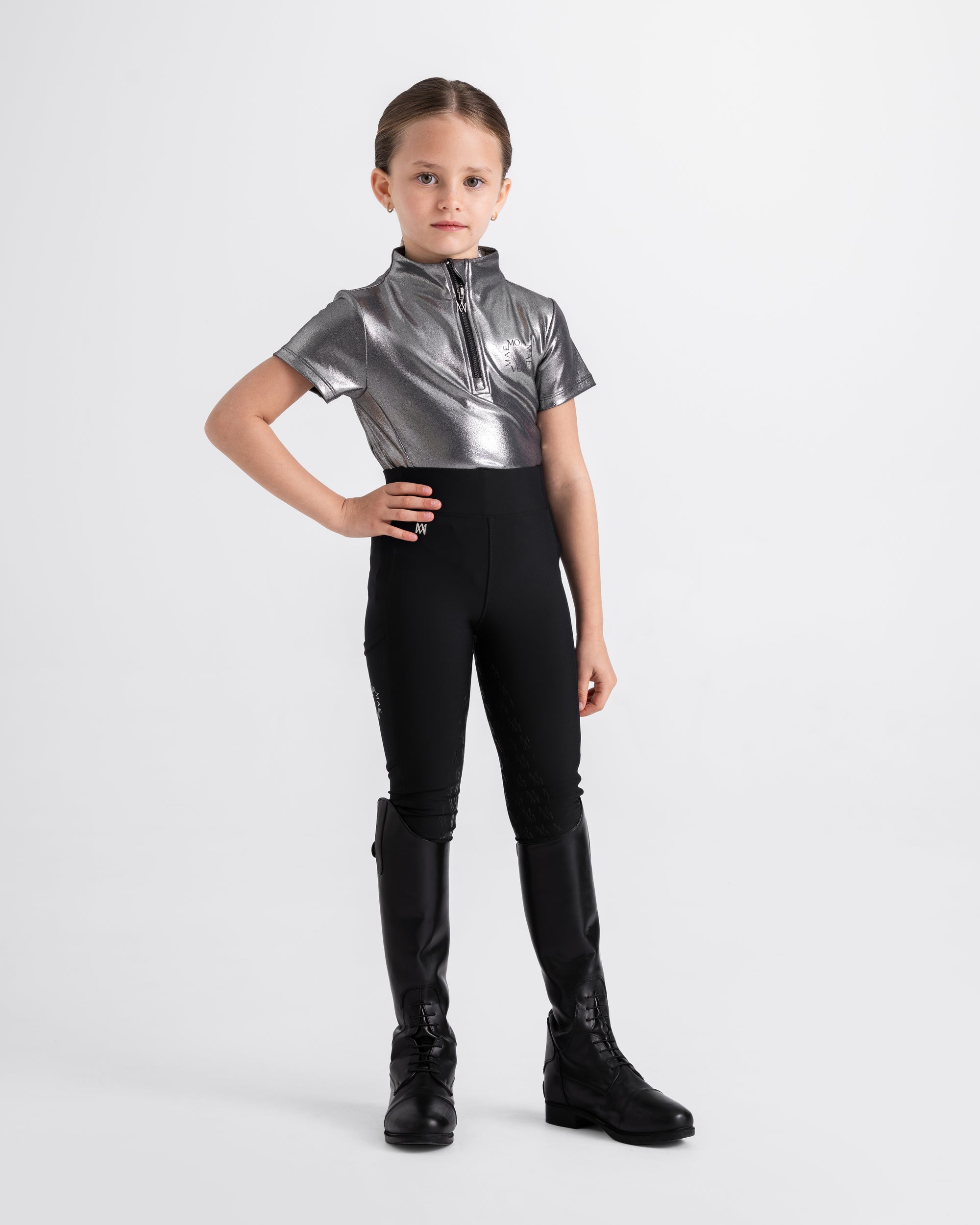 Moá Mae kids base layer short sleeve metallic and riding leggings black 