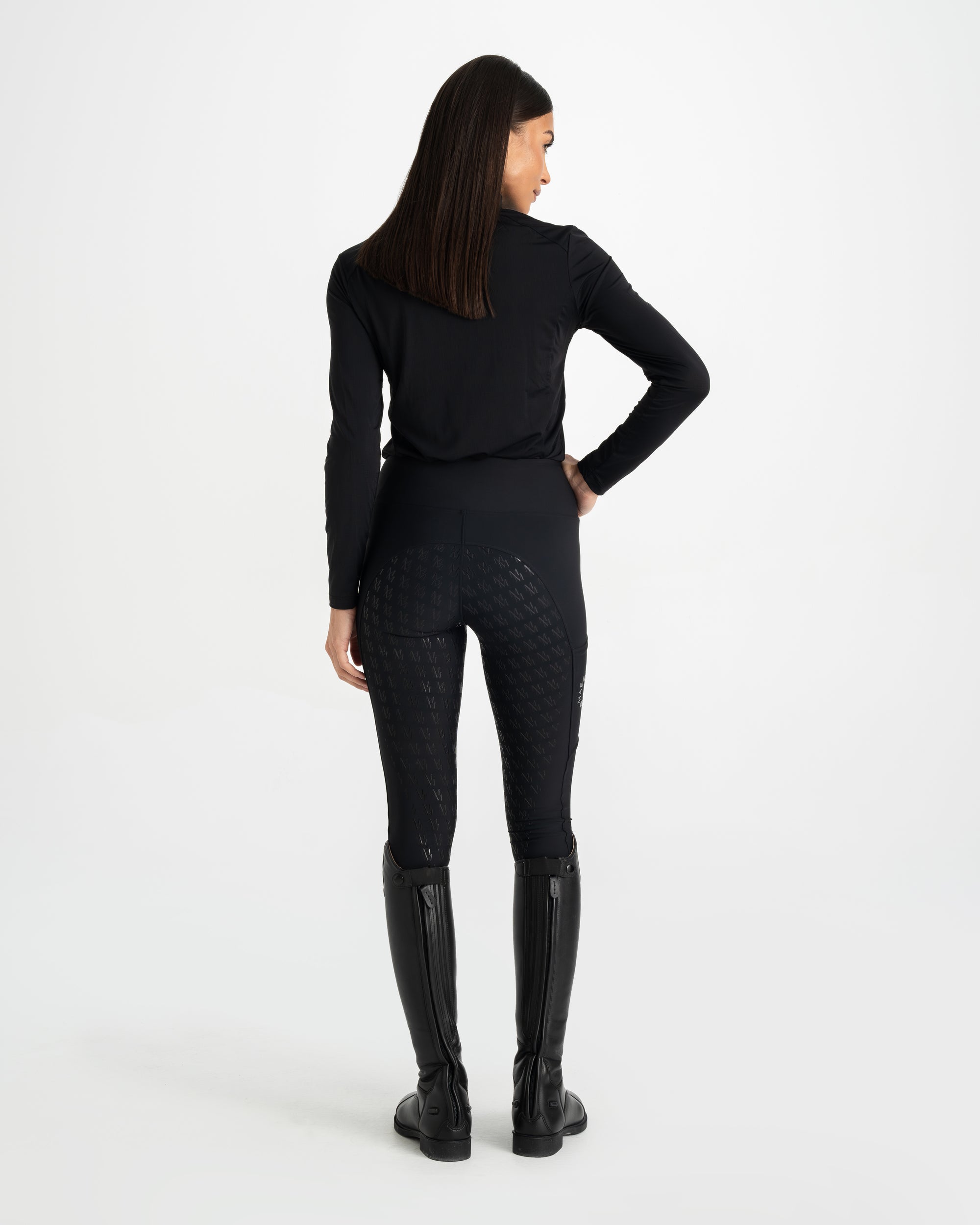 Moá Mae women base layer mesh with horse riding leggings in black