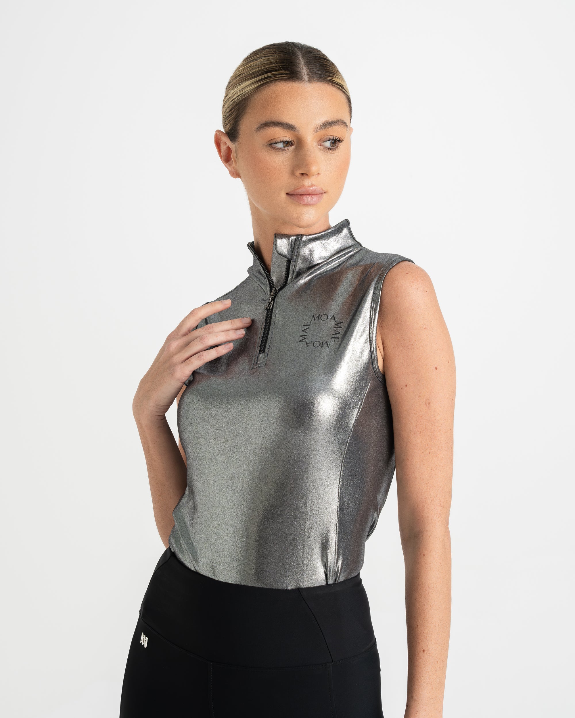Moá Mae women equestrian base layer sleeveless metallic